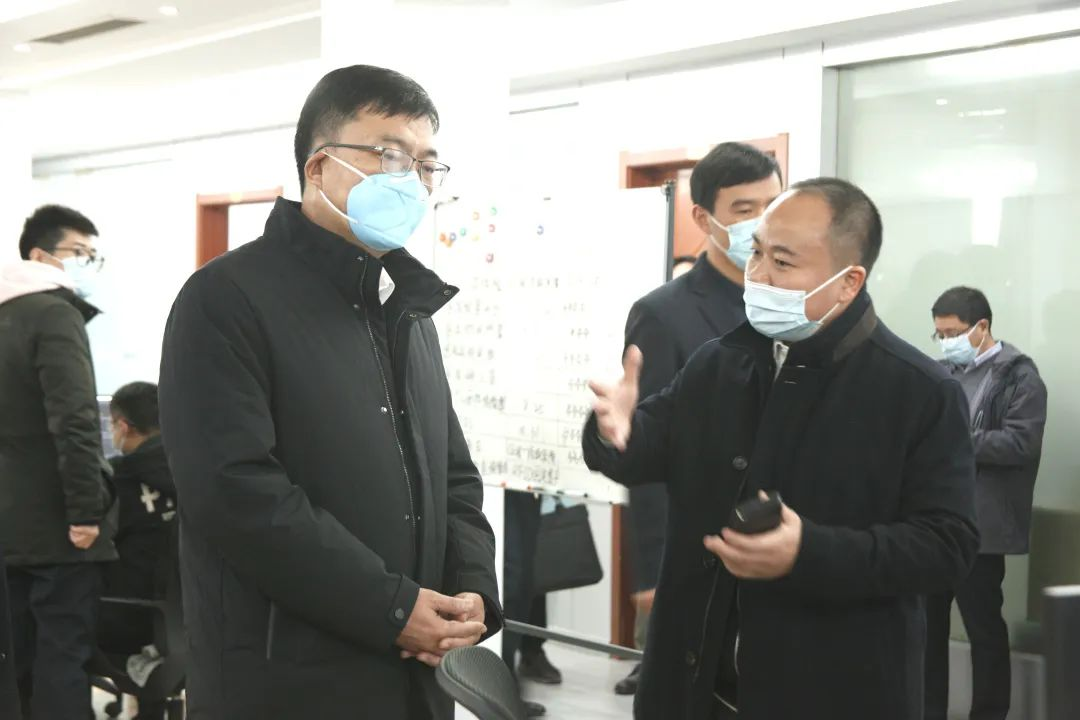 徐州市雲龍區區委常委、常務副區長趙志剛一行(háng / xíng)莅臨艾可艾姆科技考察指導